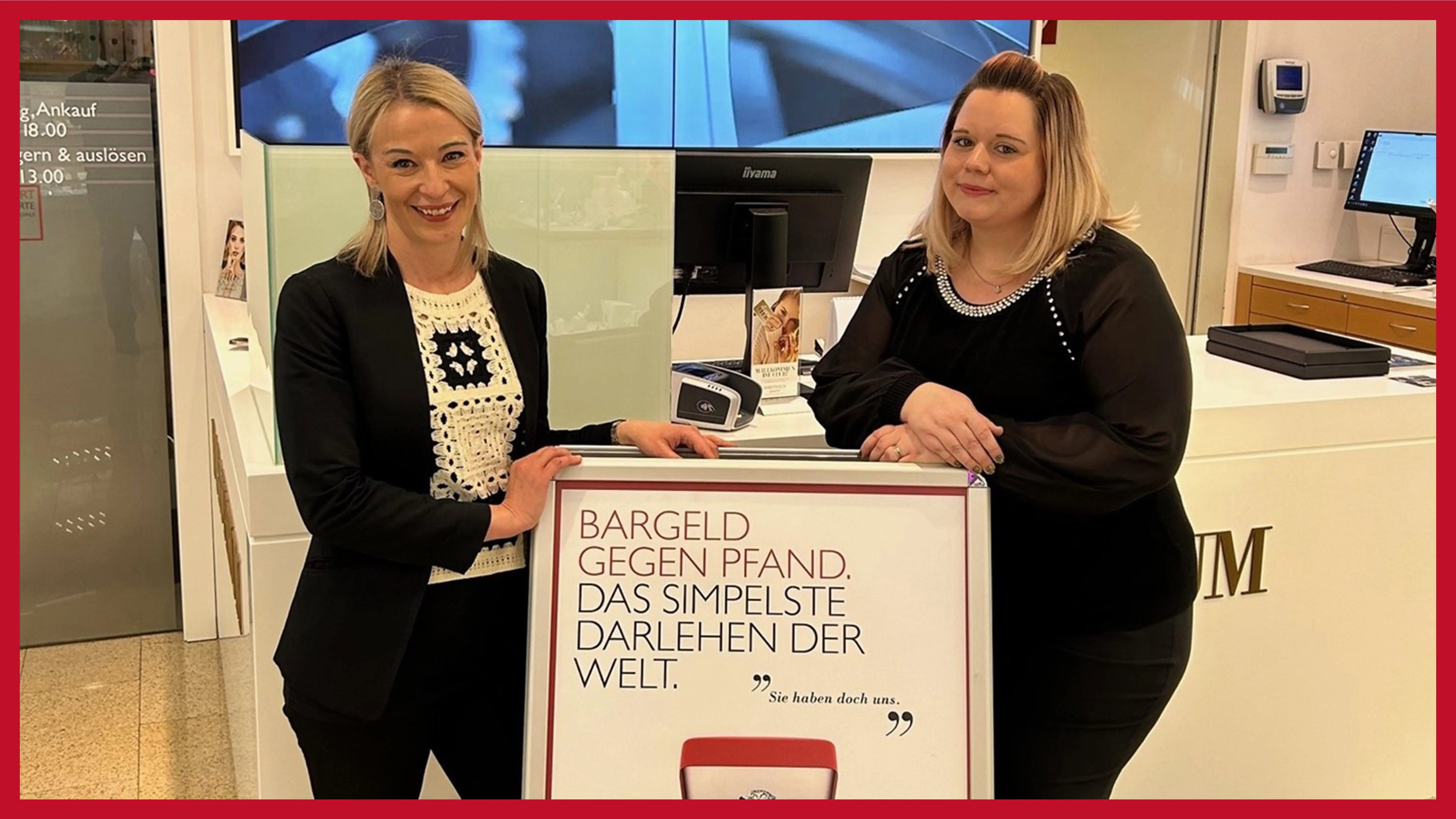 Das Team der Pfandleihe Villach zweikoepfiges-team-lehnend-an-einem-schild