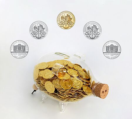 Glücksschwein gefüllt mit "Goldmünzen"