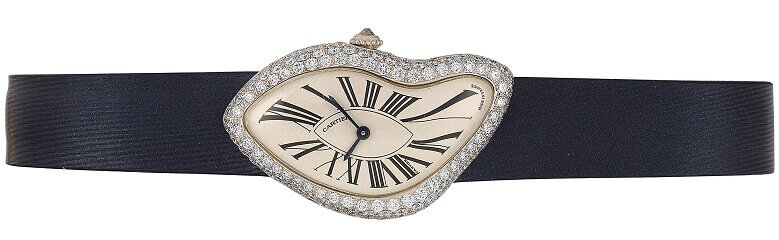 Cartier Crash Armbanduhr mit Brillanten Cartier Crash Armbanduhr mit Brillanten, zus.ca. 3 ct, Weißgold 750, dekoriertes Ankerwerk, weißes Zifferblatt, römische Ziffern, asymmetrisches Formgehäuse, Nummer 120212AF, Referenz 2462, Klappschließe, Weißgold 750, 38,9 g, Cartier Reparaturbericht (Kopie) von 2020 liegt bei, neues Kalbslederband, altes Ersatzband