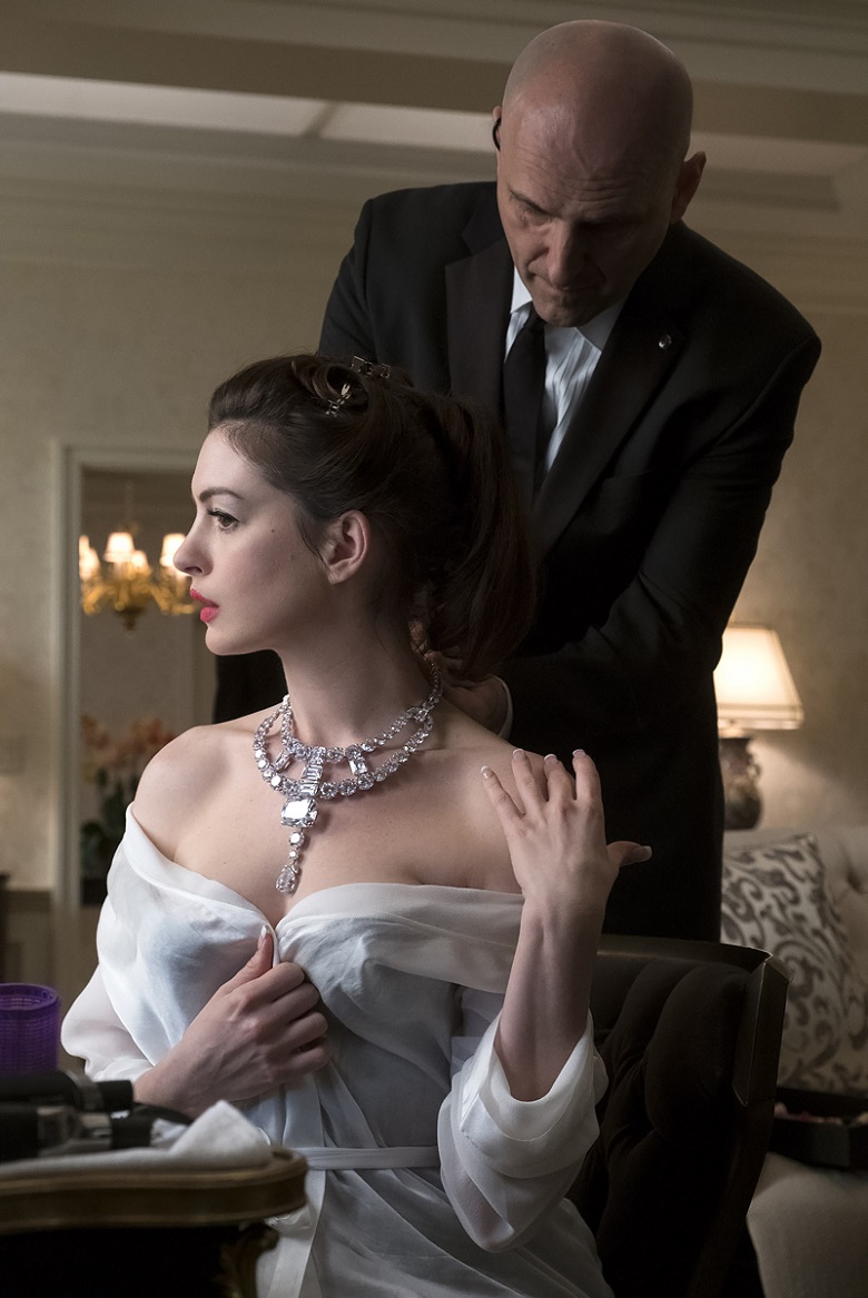 Toussaint-Collier im Film "Ocean´s 8" Anne Hathaway mit Toussaint-Collier im Film Ocean´s 8 © Cartier