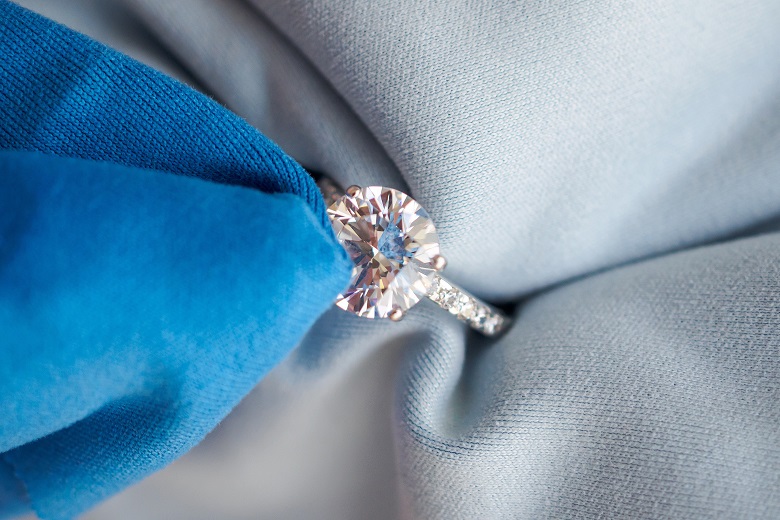 Schmuck reinigen leicht gemacht
